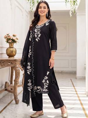 women ethnic motifs embroidered regular thread work kurta with trousers & with dupatta 6