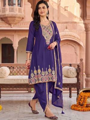 women ethnic motifs thread work kurta with patiala & dupatta 1