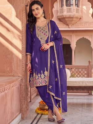 women ethnic motifs thread work kurta with patiala & dupatta 5
