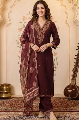 women ethnic motifs embroidered regular thread work kurta with trousers & with dupatta