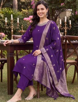 women ethnic motifs embroidered regular thread work kurta with trousers & with dupatta 1