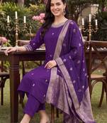 women ethnic motifs embroidered regular thread work kurta with trousers & with dupatta