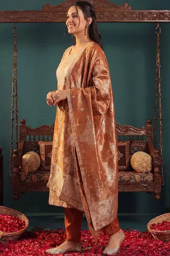 women ethnic motifs regular kurta with trousers & with dupatta
