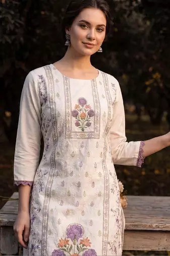 women floral printed regular cotton kurta with trousers & with dupatta