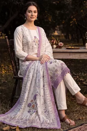 women floral printed regular cotton kurta with trousers & with dupatta