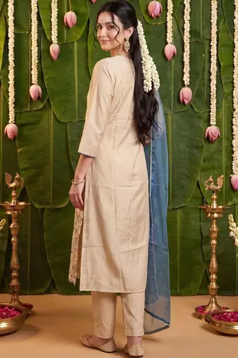 women ethnic motifs embroidered regular thread work kurta with trousers & with dupatta