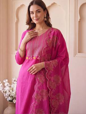 women ethnic motifs embroidered regular thread work cotton kurta with trousers & with dupatta 2