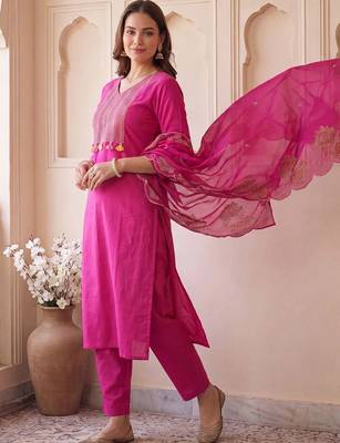 women ethnic motifs embroidered regular thread work cotton kurta with trousers & with dupatta 3