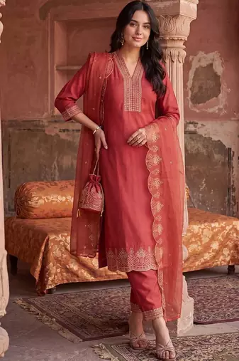 women ethnic motifs embroidered regular thread work kurta with trousers & with dupatta