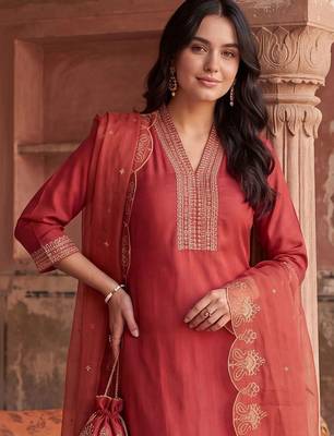 women ethnic motifs embroidered regular thread work kurta with trousers & with dupatta 2