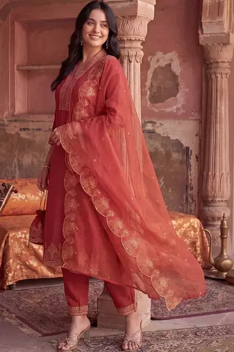 women ethnic motifs embroidered regular thread work kurta with trousers & with dupatta