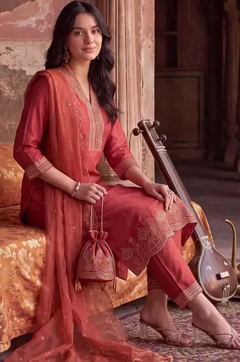 women ethnic motifs embroidered regular thread work kurta with trousers & with dupatta