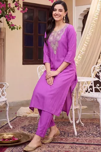 women ethnic motifs embroidered regular thread work kurta with trousers
