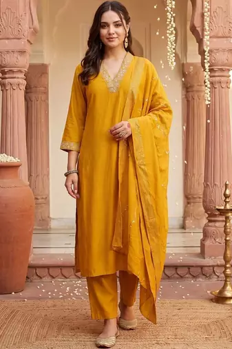 women embroidered regular sequinned kurta with trousers & with dupatta