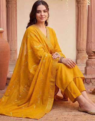 women embroidered regular sequinned kurta with trousers & with dupatta 5