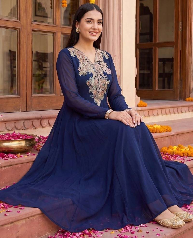 women ethnic motifs embroidered regular thread work kurta