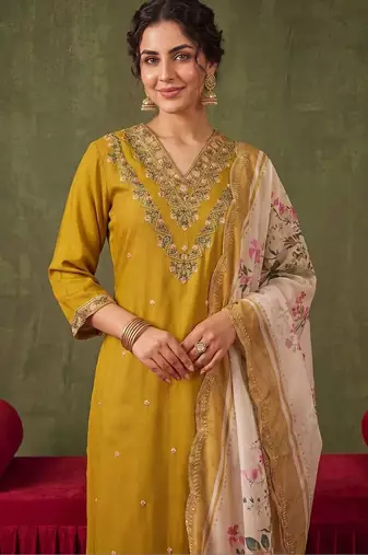 women ethnic motifs embroidered regular thread work kurta with trousers & with dupatta