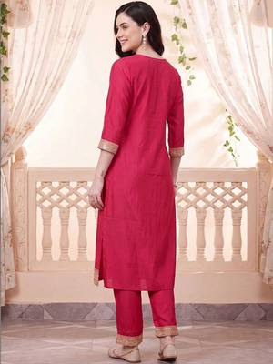 women ethnic motifs embroidered regular thread work kurta with trousers 5