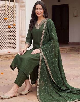 women ethnic motifs embroidered regular sequinned kurta with trousers & with dupatta 5