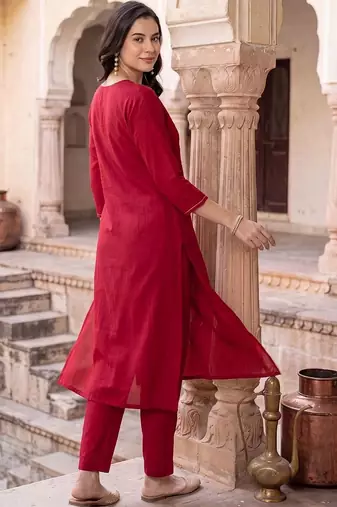 women ethnic motifs embroidered regular kurta with trousers
