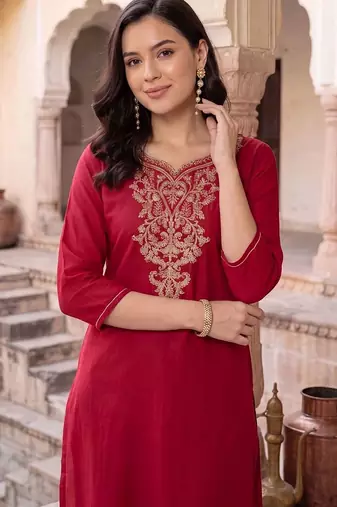 women ethnic motifs embroidered regular kurta with trousers