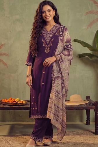 women ethnic motifs embroidered regular thread work kurta with trousers & with dupatta