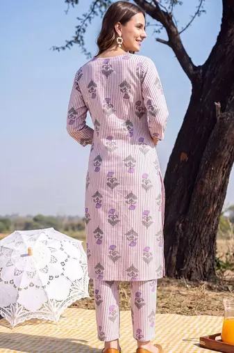 women printed regular cotton kurta with trousers