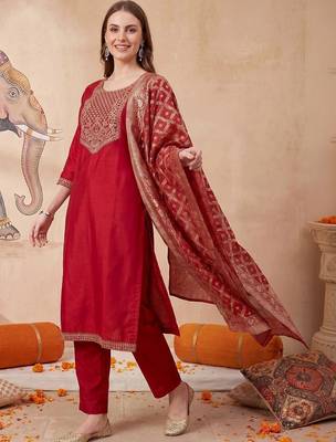 women ethnic motifs embroidered regular thread work kurta with trousers & with dupatta 6