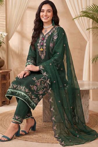 women floral embroidered regular thread work kurta with trousers & with dupatta