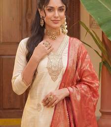 women ethnic motifs embroidered regular thread work kurta with trousers & with dupatta