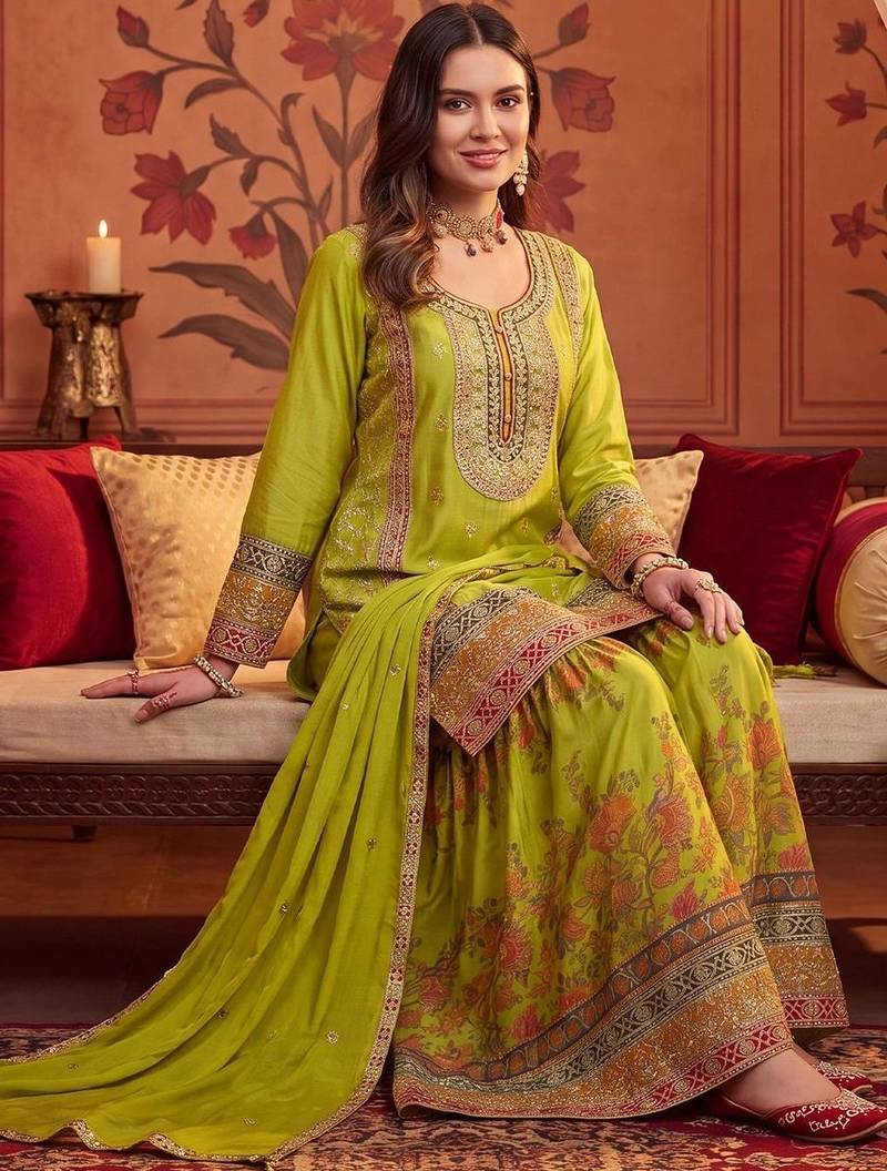 women floral embroidered regular kurta with sharara & with dupatta