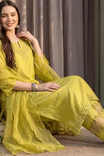 women ethnic motifs embroidered regular thread work liva kurta with trousers & with dupatta