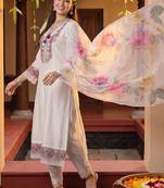 women floral embroidered regular thread work kurta with trousers & with dupatta