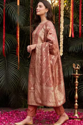 women ethnic motifs regular kurta with trousers & with dupatta