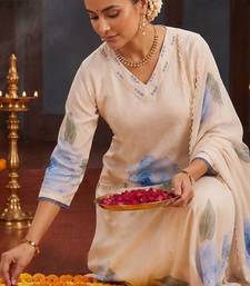 women floral printed regular linen kurta with trousers & with dupatta