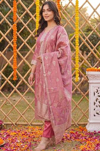women ethnic motifs regular kurta with trousers & with dupatta