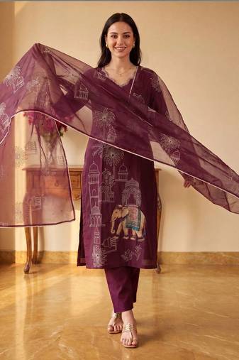 women ethnic motifs embroidered regular thread work kurta with trousers & with dupatta