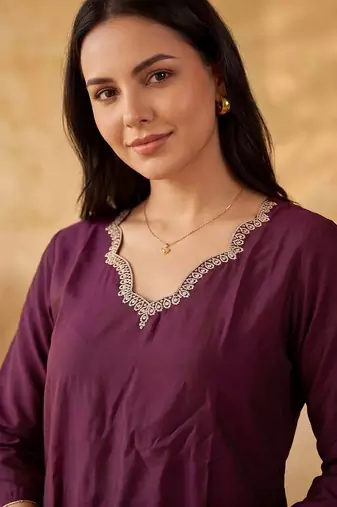 women ethnic motifs embroidered regular thread work kurta with trousers & with dupatta