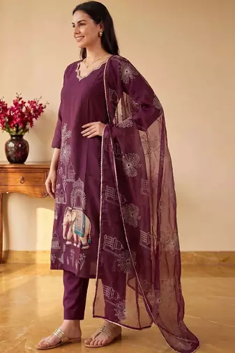 women ethnic motifs embroidered regular thread work kurta with trousers & with dupatta