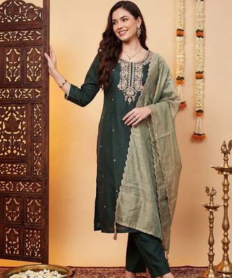 women ethnic motifs embroidered regular thread work liva kurta with trousers & with dupatta 6