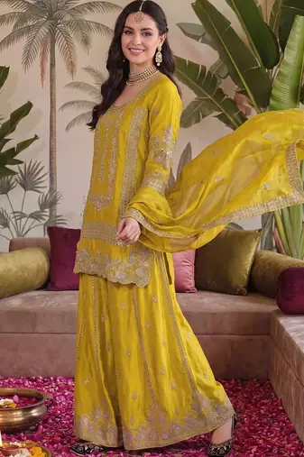 women ethnic motifs embroidered regular kurta with sharara & with dupatta