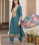 women floral embroidered regular thread work kurta with trousers & with dupatta