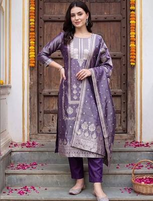 women ethnic motifs regular kurta with trousers & with dupatta 1