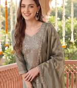women ethnic motifs embroidered regular liva kurta with trousers & with dupatta