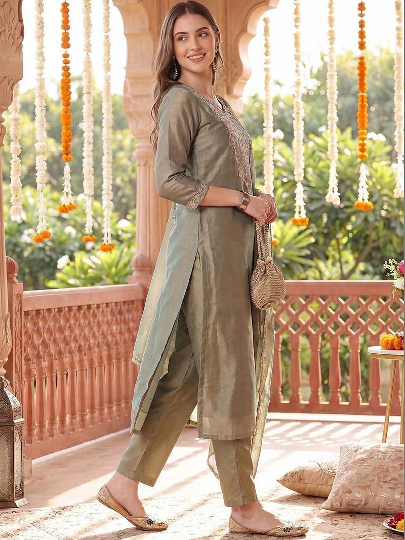 women ethnic motifs embroidered regular liva kurta with trousers & with dupatta