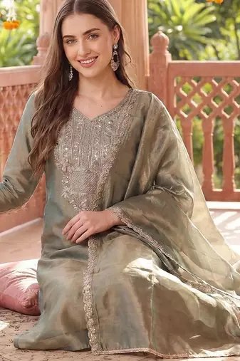 women ethnic motifs embroidered regular liva kurta with trousers & with dupatta