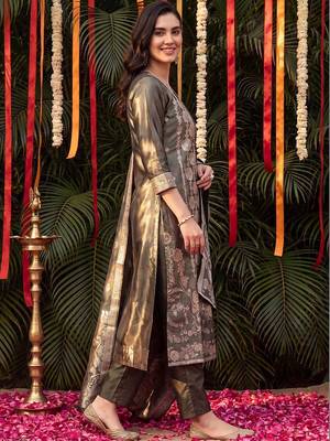 women ethnic motifs regular kurta with trousers & with dupatta 3