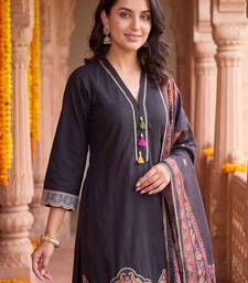 women ethnic motifs printed regular kurta with trousers & with dupatta