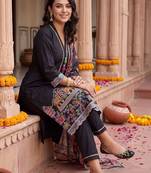 women ethnic motifs printed regular kurta with trousers & with dupatta