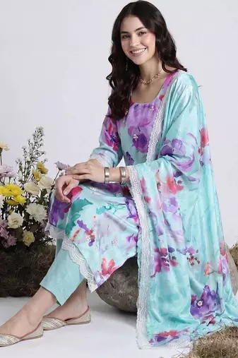 women floral printed regular kurta with trousers & with dupatta